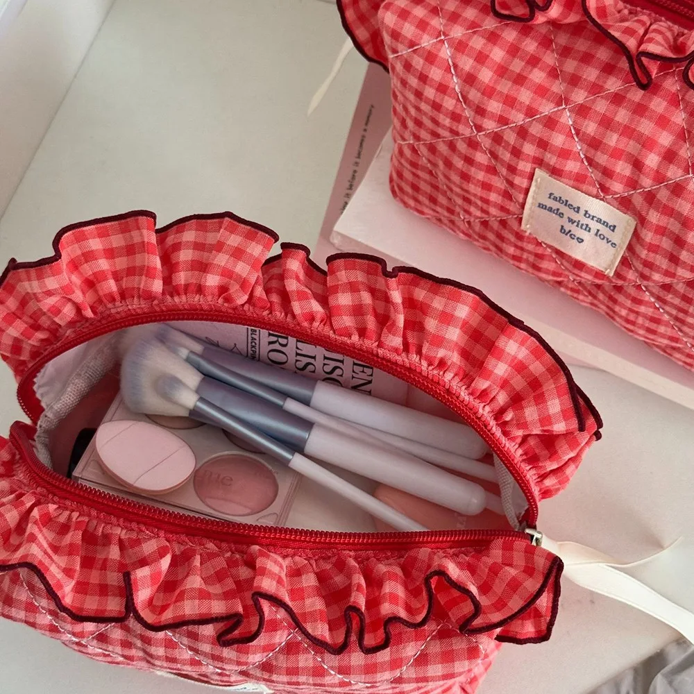 Plaid Pattern Ruffle Makeup Bag with Zipper Large Capacity Wash Storage Bag Korean Style Cute Cosmetic Cases Skincare