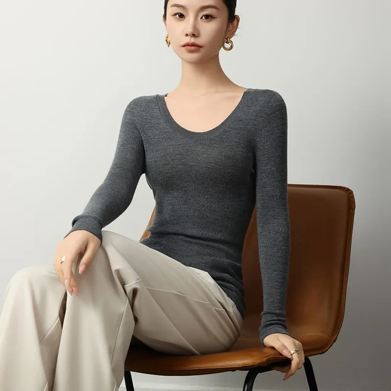 Fine-Spun 100% Superfine Merino Wool Round-Neck Knit Base Shirt for Women, Slim Fit, Simple and Suitable for Commuting, Thin Sweater for Layering in Autumn and Winter