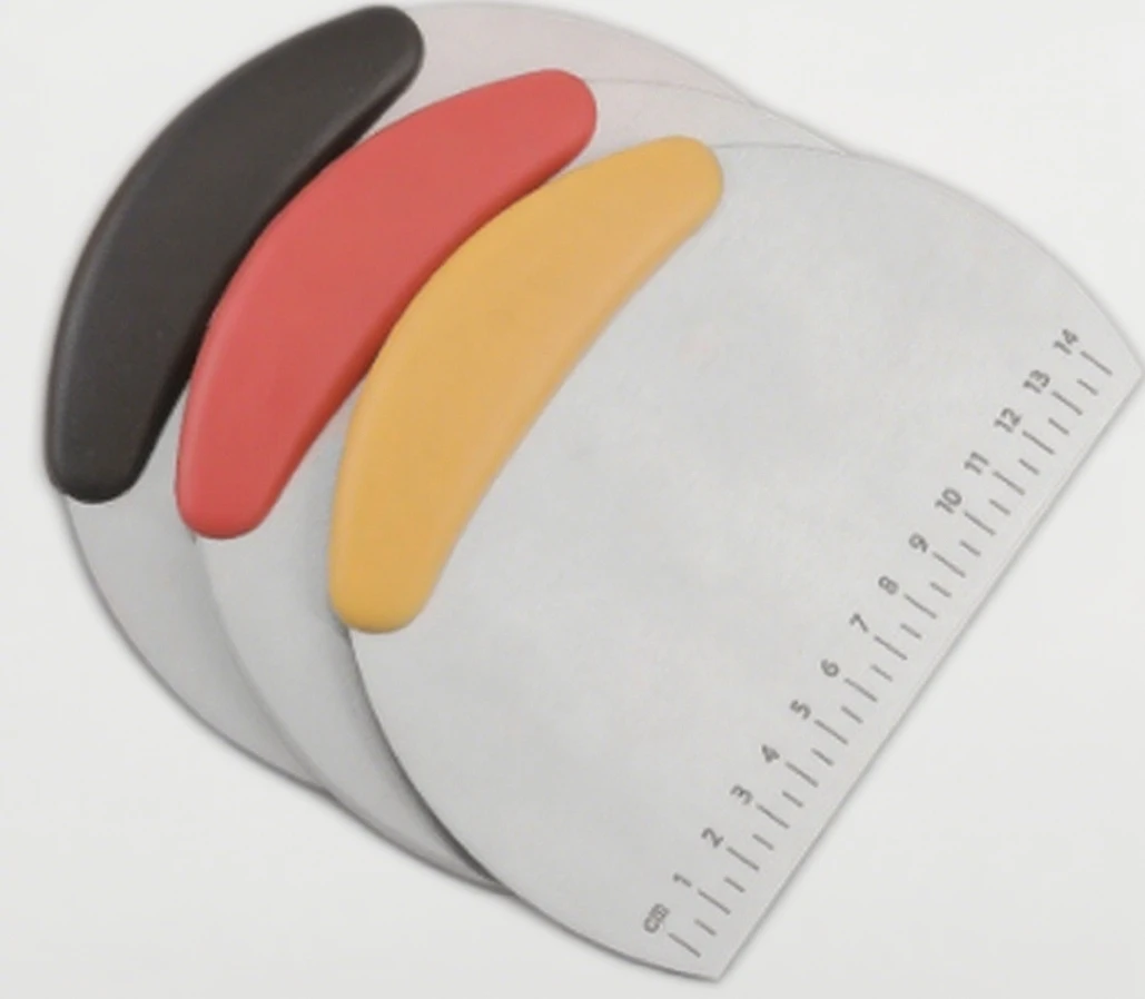 Edelstahl-Gebäckschneider, Teigschaber, Pizza-Zerkleinerer mit ergonomischem Griff, Küchen-Backwerkzeuge für Teig auf Mehlskala