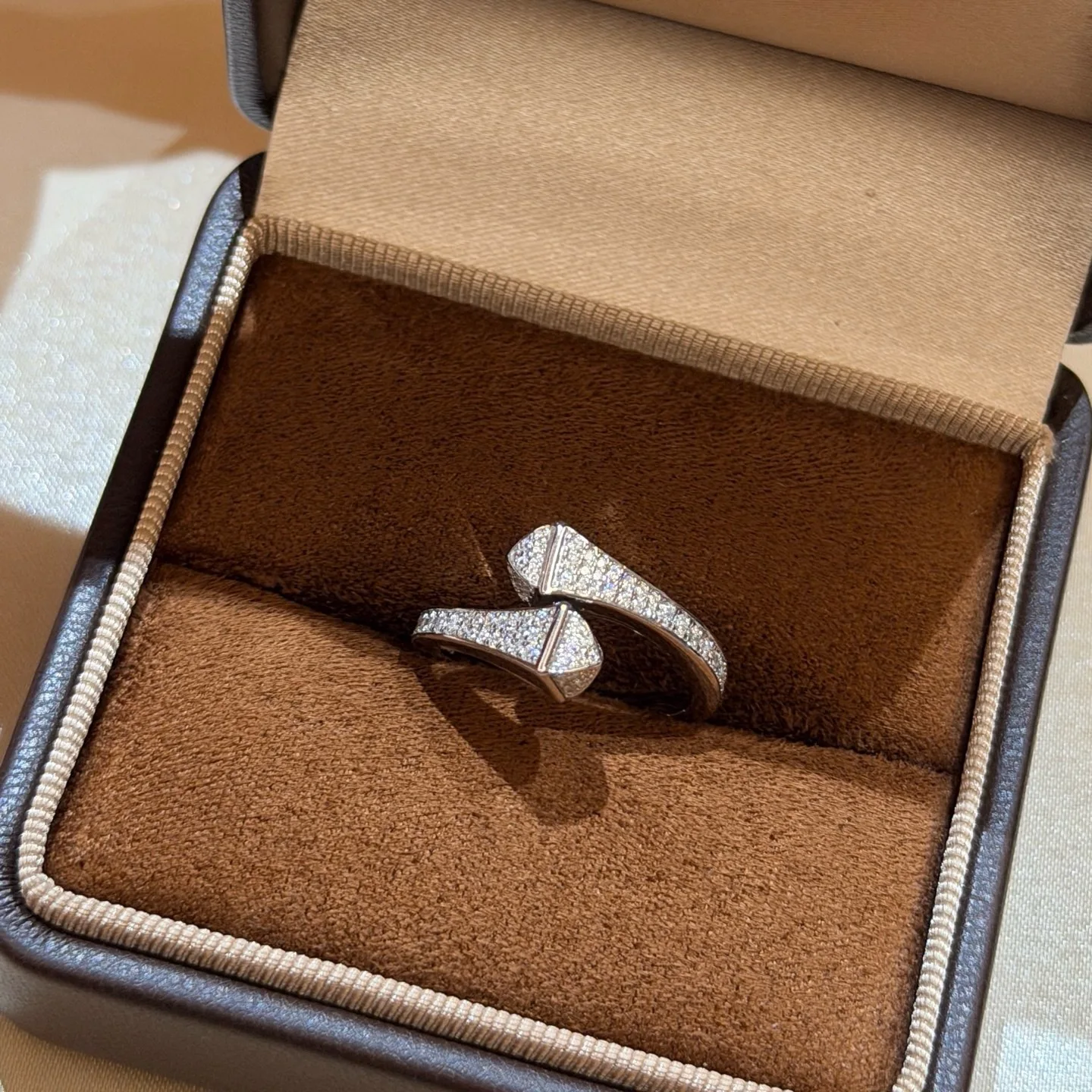 anello-aperto-alla-moda-in-vero-argento-sterling-925-per-donna-con-pave-a-forma-di-cono-regolabile-placcato-in-rodio-regalo-di-nozze-gioielli-di-lusso-e-alta-qualita