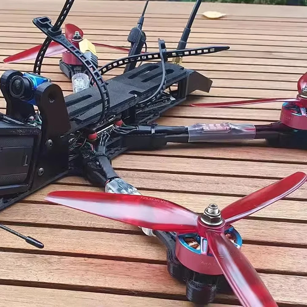 2 คู่/4 คู่ HQPROP DP7X3.5X3V1S 7035 3-Blade PC ใบพัดสําหรับ RC FPV Freestyle 7 นิ้วยาว Cinelifter Drones ชิ้นส่วน DIY