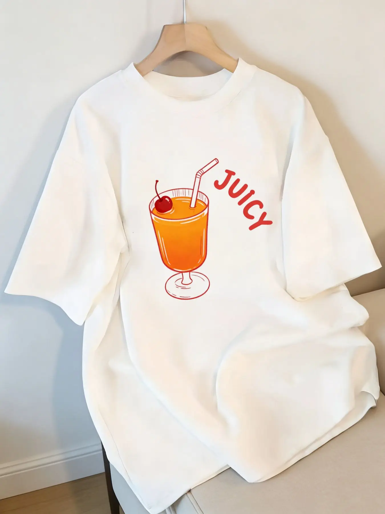 Colorful Juicy Drink Graphic Women'S Sleeve Crew Sleeve Perfect Wear Outings Features Bold Red 