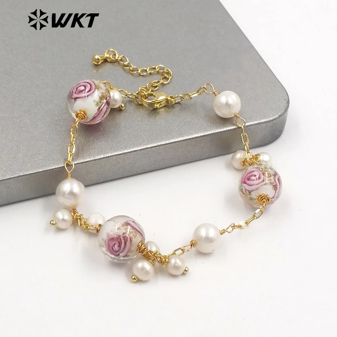 WT-MPB095 Elegant 12mm Flower Beads made pearl charm Bracelet  Attractive charming gold wire wrapped Pearl bracelets