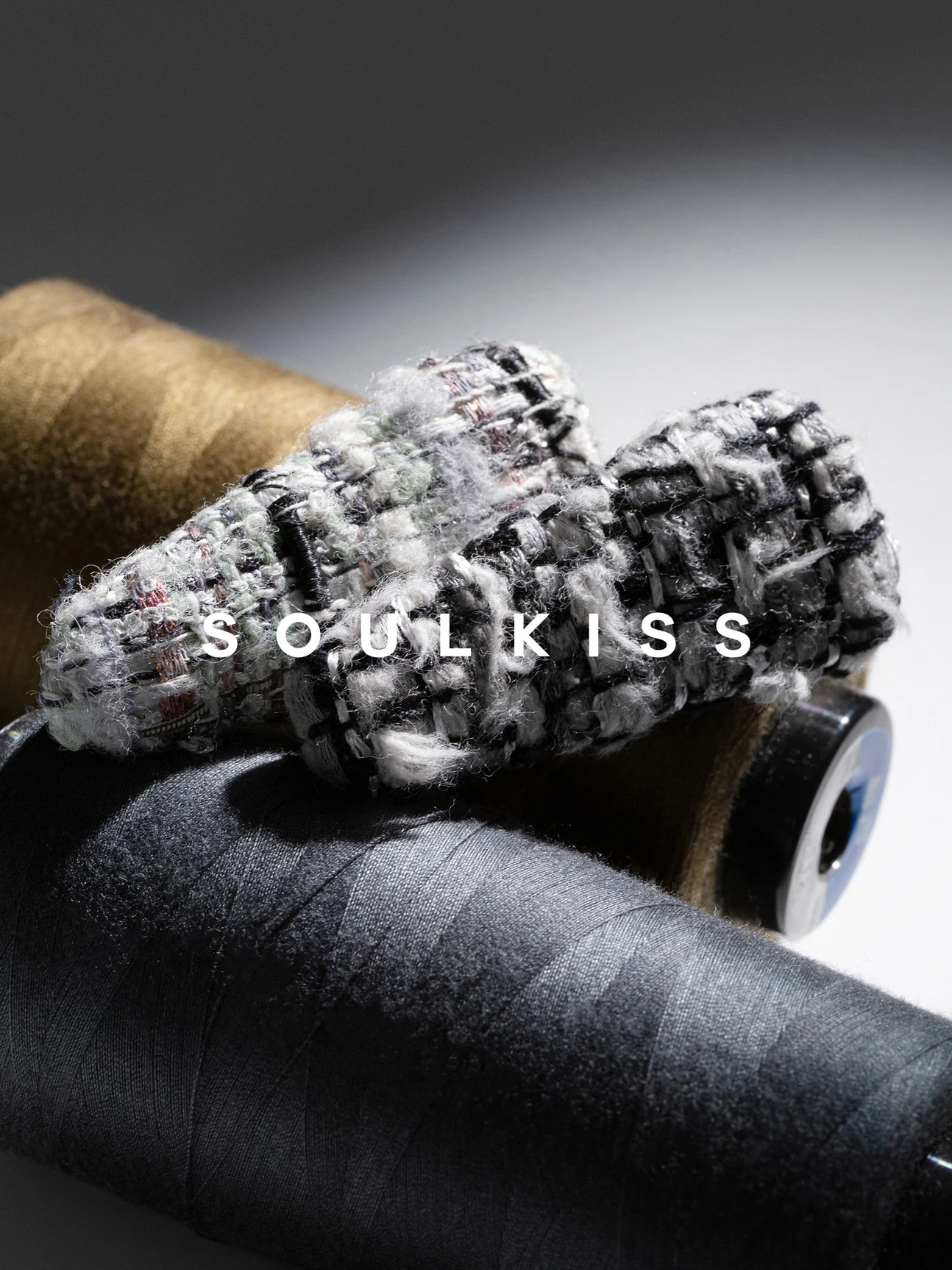 pinzas-para-el-cabello-soulkiss-act3-con-detalles-de-tweed-estilo-elegante-y-moderno-accesorio-de-moda-para-el-invierno