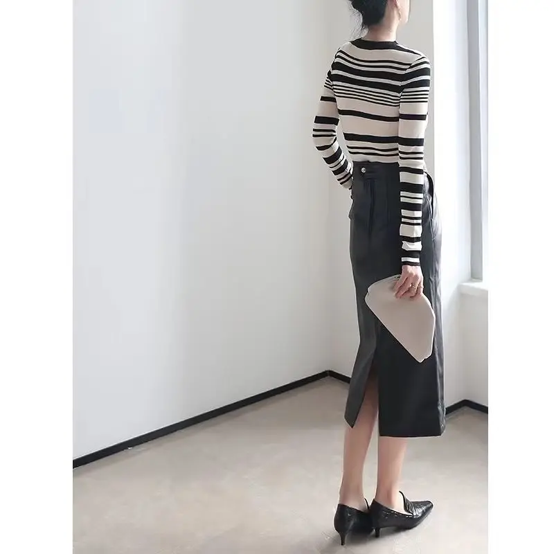 Spring Autumn Women\'s 2024 New Spliced Pullover O-Neck Hollow Out Striped Knitted Slim Minimalist Casual Long Sleeved Tops