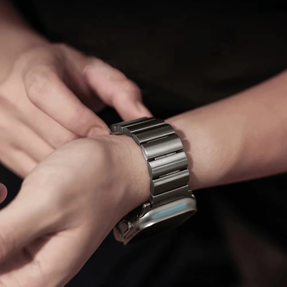 Роскошный титановый браслет для Apple Watch Band 49 мм 45 мм 46 мм 44 мм Мужской металлический браслет Correa IWatch Series 10 9 8 7 6 SE 5 4 Ultra 2