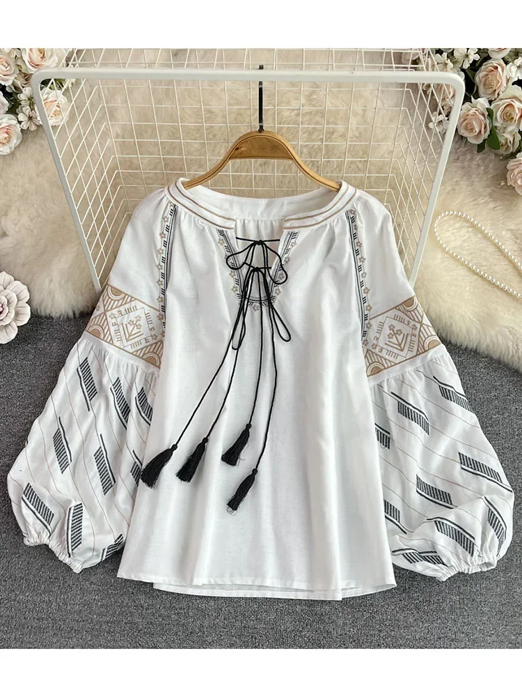 Women Spring Blouse Vintage Ethnic Style Lantern Long Sleeve V-Neck Loose Embroidery Pullover Shirt Foreigner Top D3318