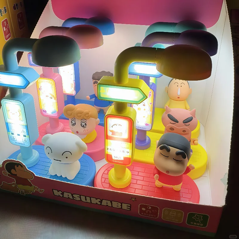 100% Asli Maihe Crayon Shin-Chan Lampu Suara Bercahaya Blind Box Mainan Kreatif Kotak Misteri ​ ​ Lampu Malam yang Diaktifkan dengan Suara ​   hadiah anak laki-laki