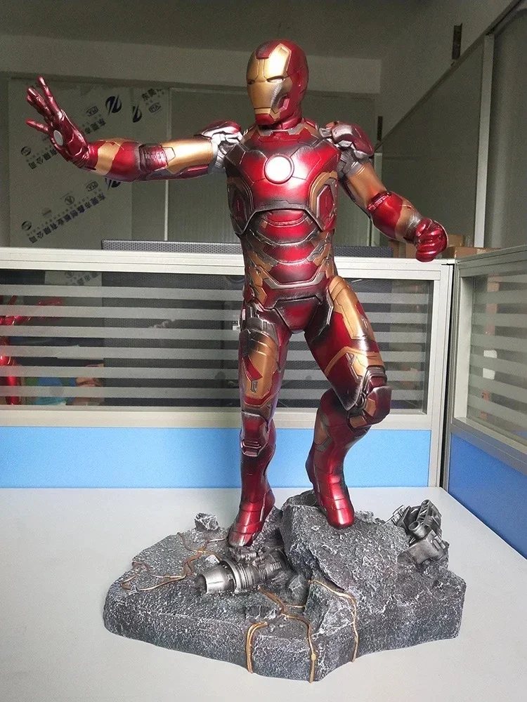 Large 50cm Final Battle Resin Statue Superhero Iron man MK43 Mark 43 Figure Battle Damage Ver. ironman GK Collection model