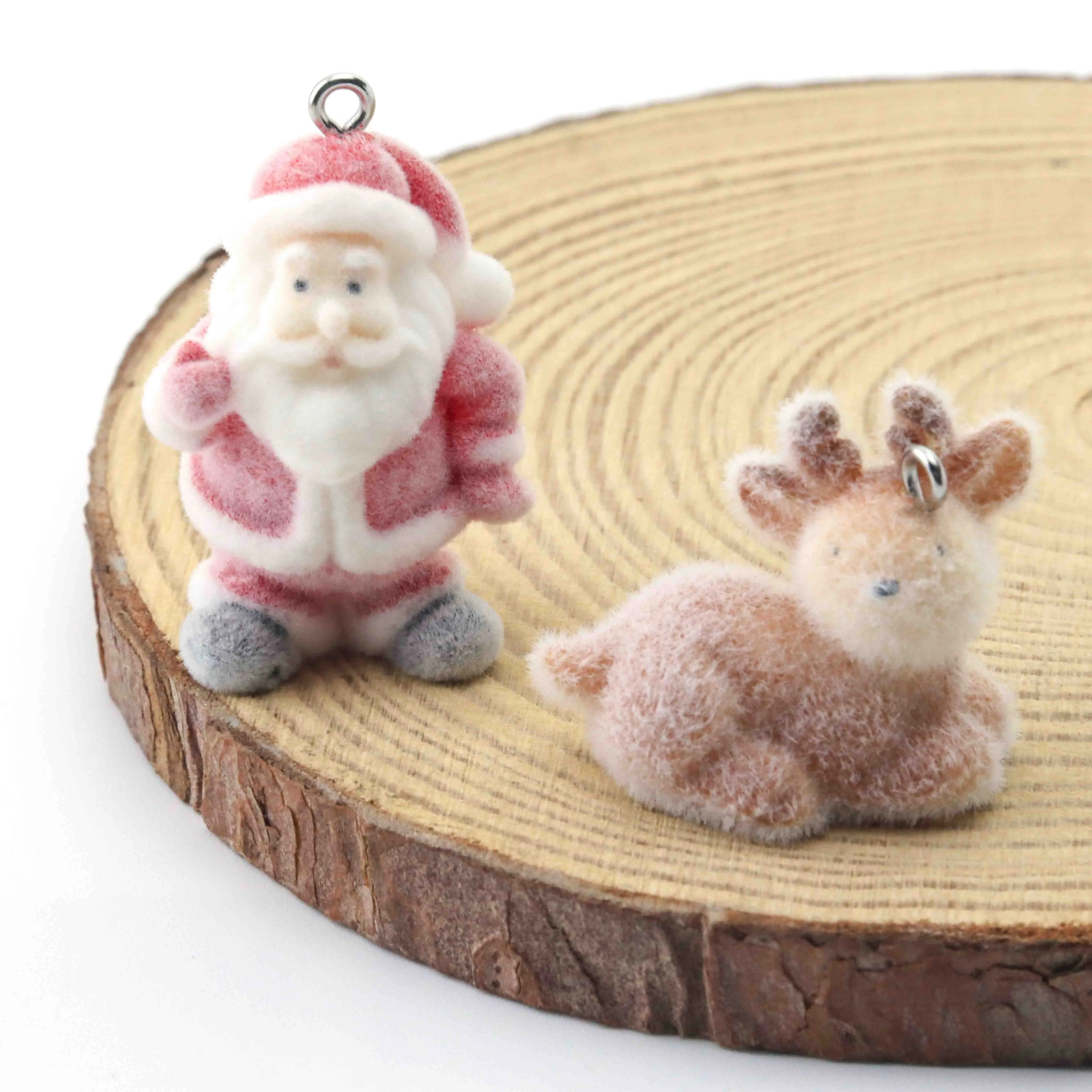 

10pcs Flocking Resin Cute Santa Claus Elk Pendant Can Be Used For DIY Keychain Backpack Small Pendant Jewelry