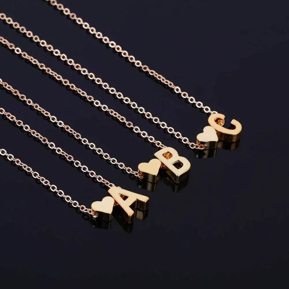 XINYI Fashion Tiny Heart Dainty Initial Necklace Gold Silver Color Letter Name Choker For Women Pendant Jewelry Gift