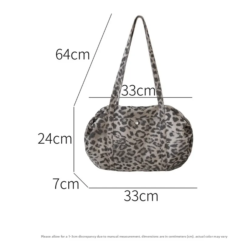 خمر العصرية حقيبة ساعي النايلون ليوبارد طباعة المرأة حقيبة كتف الكورية نمط الحد الأدنى حقيبة يد قوانغتشو حقيبة عالية الجودة