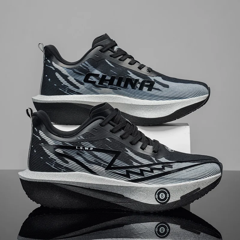 Carbon Plate Marathon Racing Shoes - メンズ用カーボンプレート入りランニングシューズ。軽量で、女性にも適したアスレチックスニーカー。マラソンレースやプロのトレーニング、カジュアルなスポーツに最適。