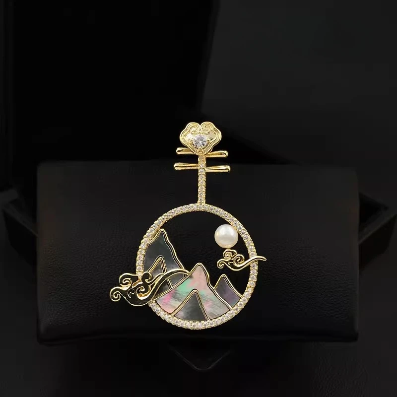 Cloud Cliff Moon Pearl Pipa Brooch High-end Exquisite Suit Accessory Fashion Black Shell Lapel Pin for Women Jewelry Gifts 5995