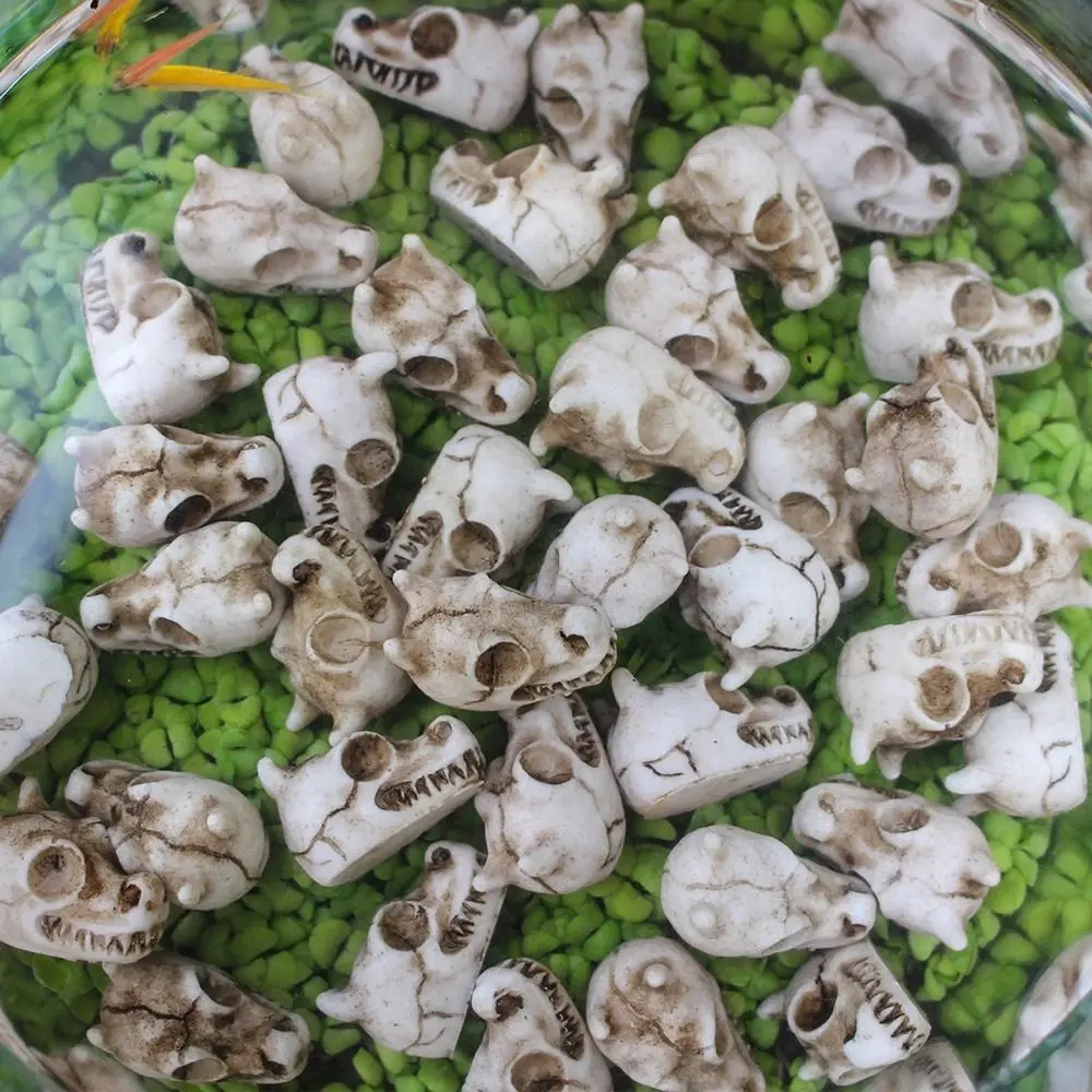 20PCS Resin Halloween Skull Figurine Lightweight Micro Landscape Ghost Decorative Statue DIY White Mini Skull Figurine