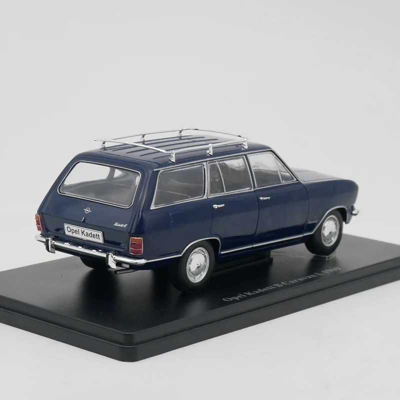 IXO 1:24 Opel Kadett B Caravan L 1969 Diecast Car Model Metal Toy Vehicle