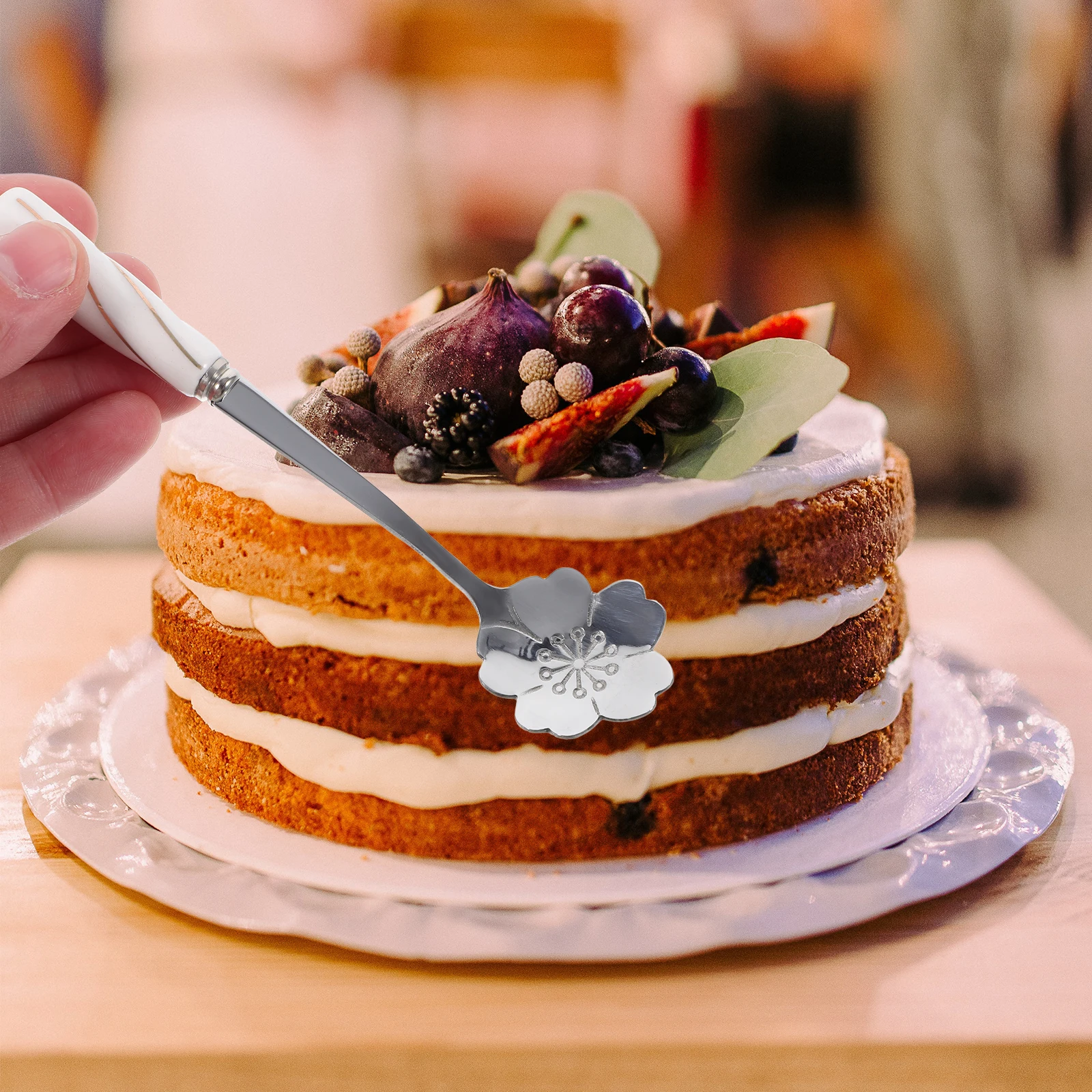 

3Pcs Coffee Stirring Spoons Stainless Steel Petal Shape Ceramic Handle Long Mixing Spoons for Milk Tea Cocktail Dessert