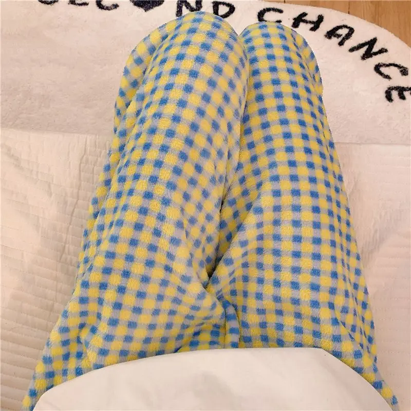 กางเกงนอนผ้าสักหลาดลายตารางหมากรุก รุ่นใหม่ ปี 2025 สำหรับผู้ชายและผู้หญิง เหมาะสำหรับฤดูใบไม้ร่วงและฤดูหนาว อุ่นสบายและสวมใส่ได้ที่บ้าน