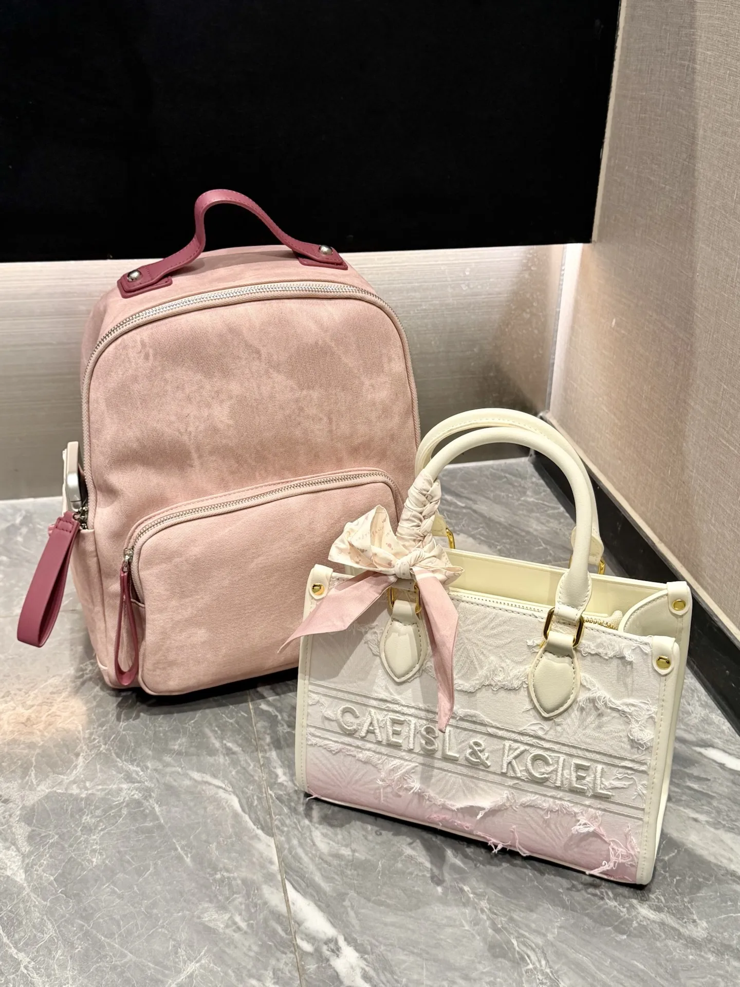 mochila-de-gran-capacidad-para-mujer-estilo-dulce-y-femenino-color-rosa-marca-amiciyah-nueva-coleccion-2026-bolso-versat