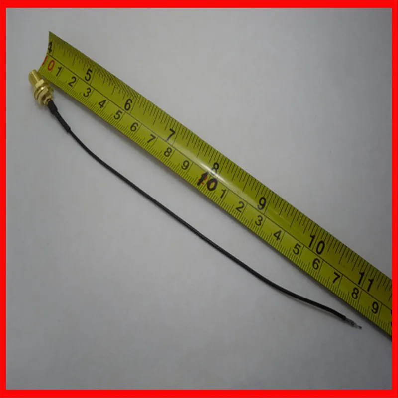 SMA에서 스트리핑 헤드, 라우터, 무선 네트워크 카드, 수정된 안테나, SMA 커넥터, 외부 나사 및 내부 바늘 추가