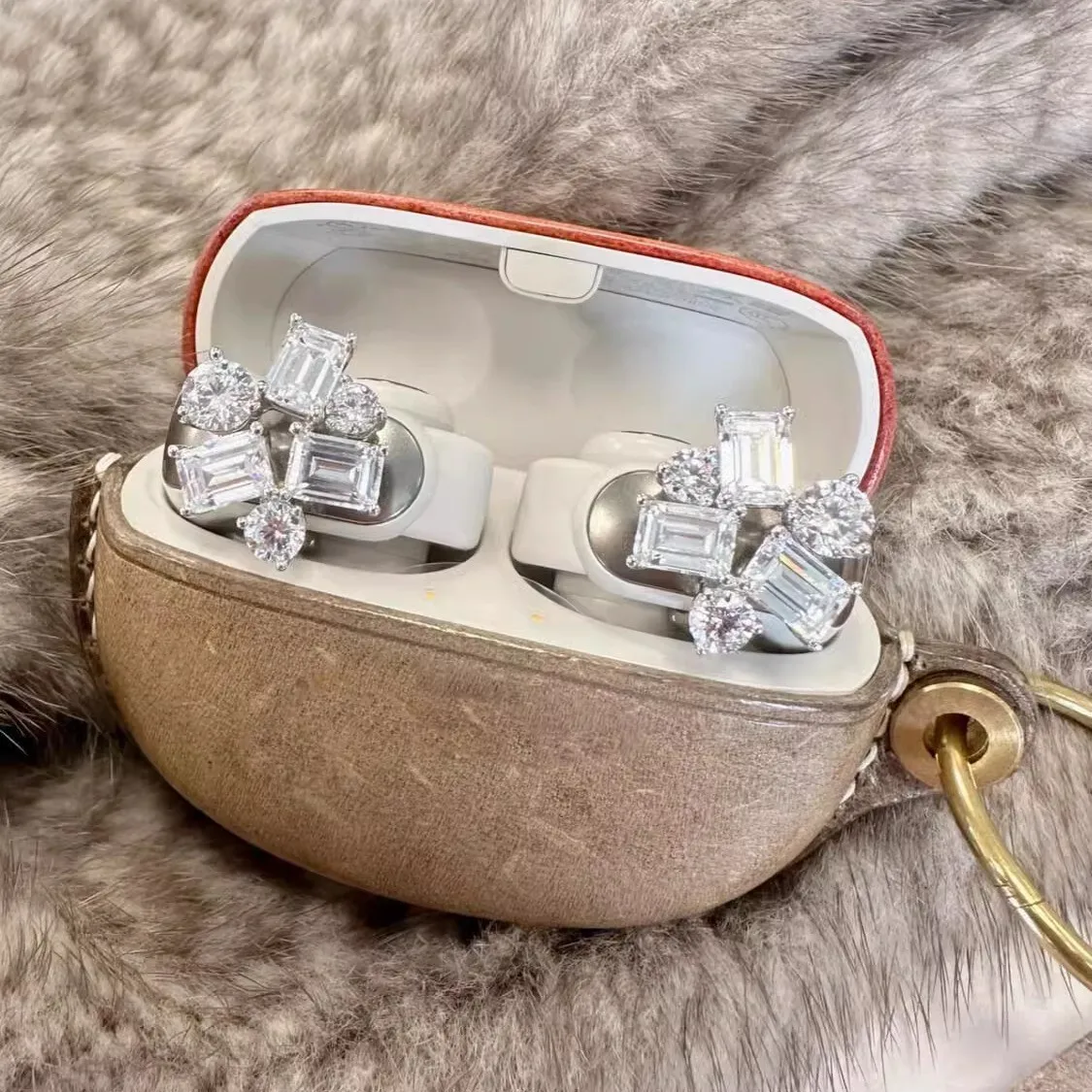 

1 Pair Zircon Earphone Clip Charms Exquisite Design Earphone Accessory Flash Diamond Personalized DIY Outfit For OWS Earbuds