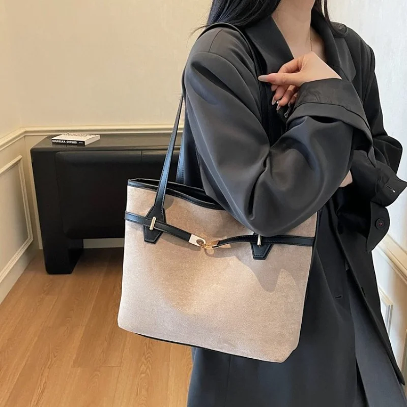 

Modern Trend Women Shoulder Bag Elegant Crossbody Bag Ladies Tote Purse Luxury Designer Fashion Accessory