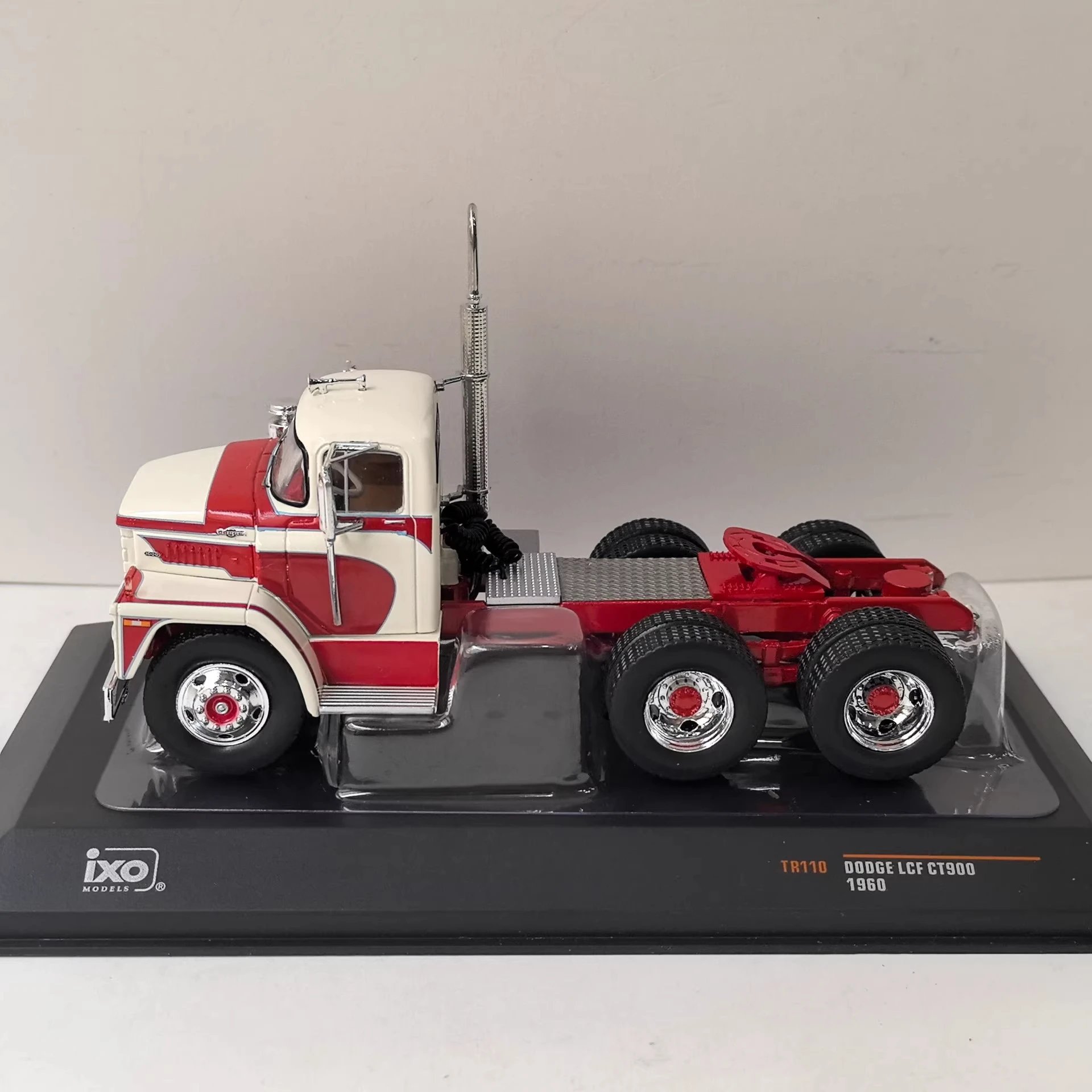 moule-sous-pression-ixo-1-43-echelle-lcf-ct900-1960-remorque-camion-w7t3-alliage-voiture-modele-a-collectionner-jouet-cadeau-souvenir-affichage-ornement