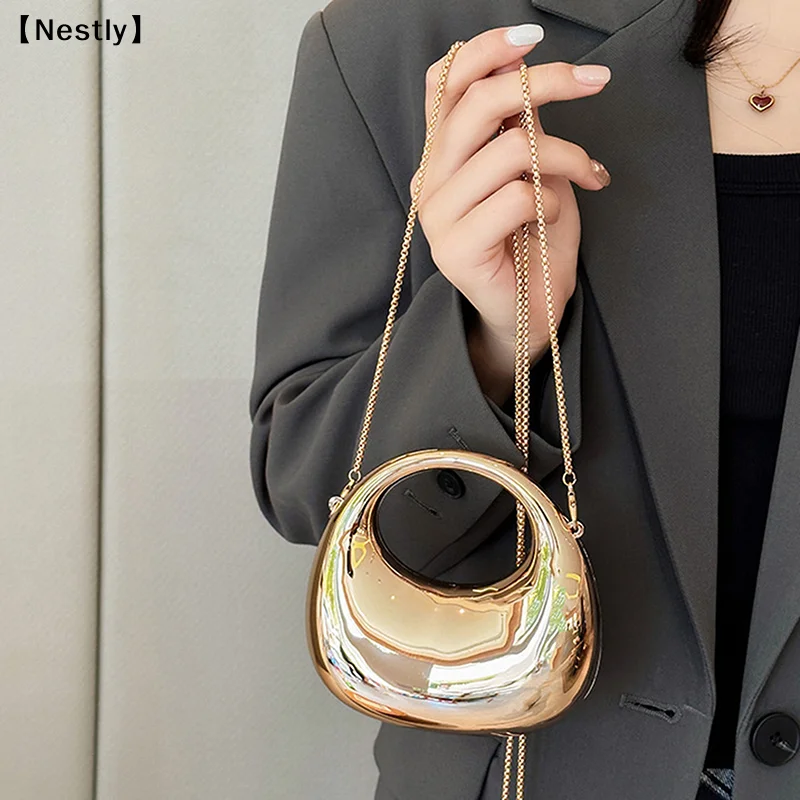 Damen-Umhängetasche mit Kette, kleine Geldbörse, Acryl, metallischer Glanz, Halbmond-Form, Party- und Bankett-Damentasche, luxuriöse Handtasche〔Nest〕 – Detail 4