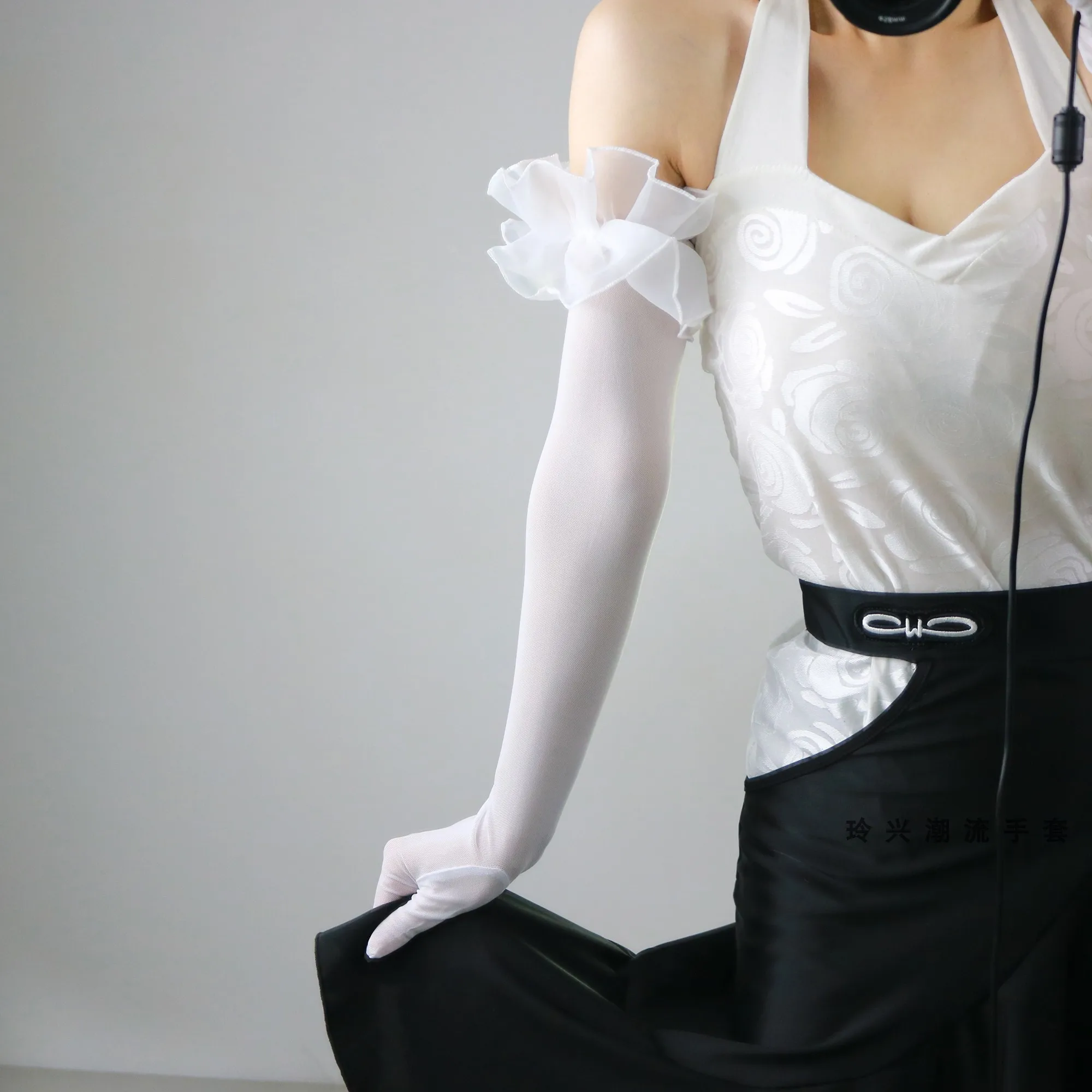 55cm lange Mesh-Handschuhe, sexy Spitzenmanschetten, perlenbesetzt, schwarz, transparent, dünn, für Hochzeiten, Latein, Damen, Sonnenschutz-Ärmel, Sommerhandschuhe, elegant – Detail 16