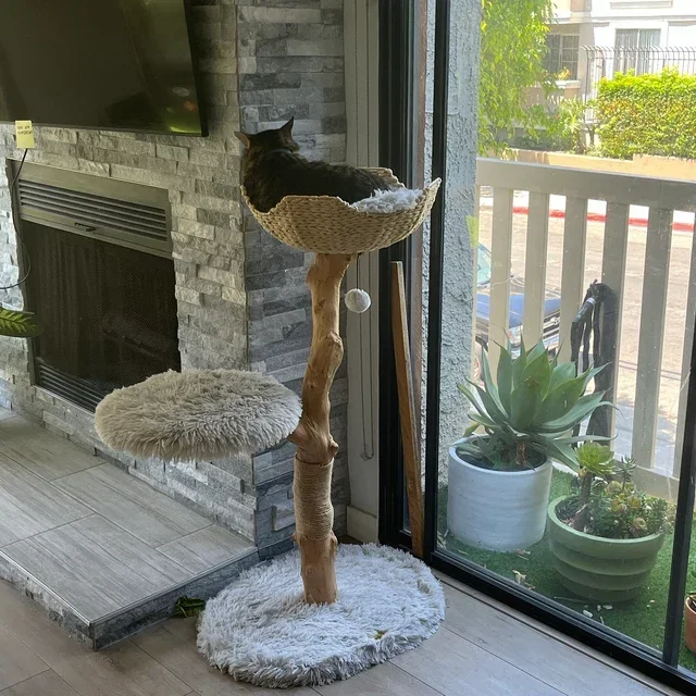 XIANGLONG Hot Sale Modern Unique Design Wooden Single Branch Cat Condo Tree Tower Climbing Furniture Wood Cat Tree