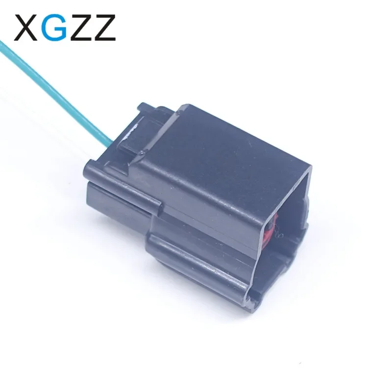 XG70292-1.5-21  2 Pin Female Automotive Cable Connector With Terminals And Seals For Car