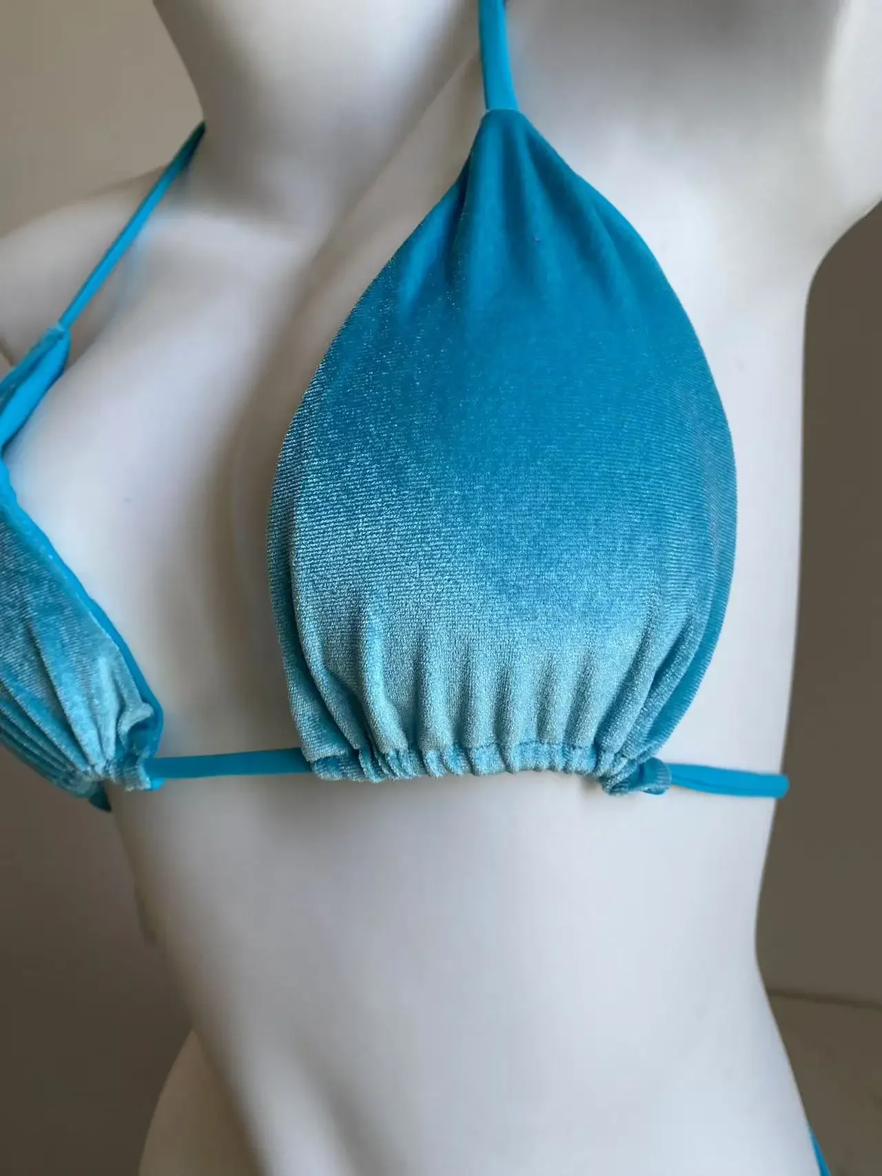 Bikini de terciopelo Sexy para Mujer, traje de baño con Tanga y cordones de color azul liso, traje de baño Bandage recortado, Micro traje de baño para playa 2025