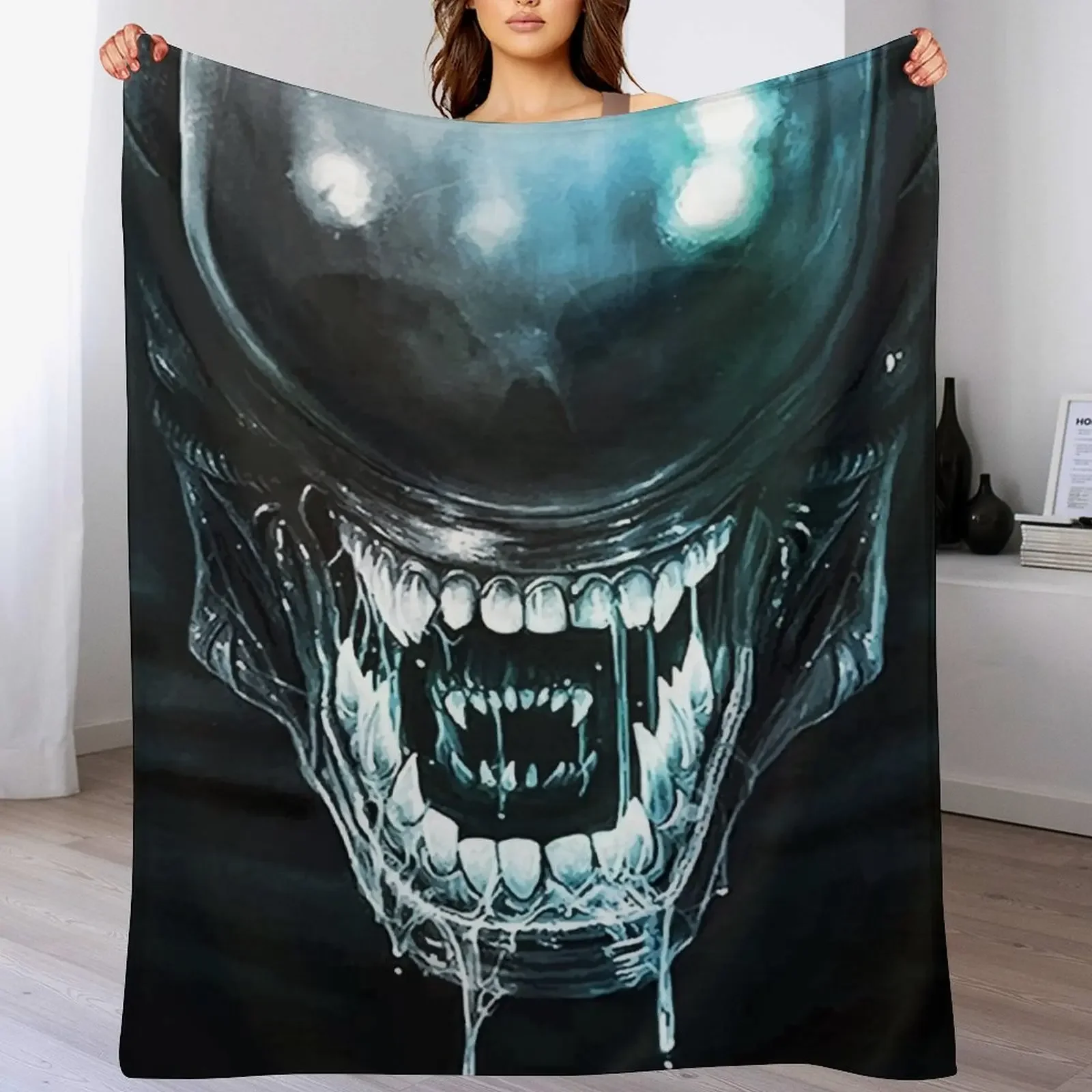 

Xenomorph Alien Throw Blanket Decorative Throw Polar Soft Big Soft Plaid Blankets