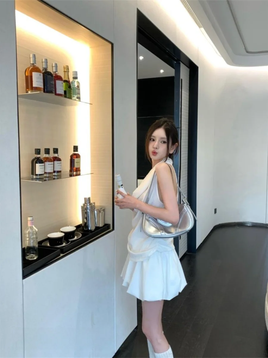 

Комплект Pure Desire: топ-бюстье и плиссированная юбка-карандаш с эффектом утягивания талии, летняя мода