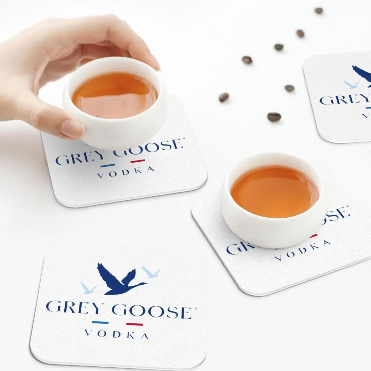 Posavasos de Vodka Grey Goose, Manteles Individuales de Cuero PVC Antideslizantes, Tapetes para Café, Decoración para el Hogar, Cocina, Comedor, Juego de 6