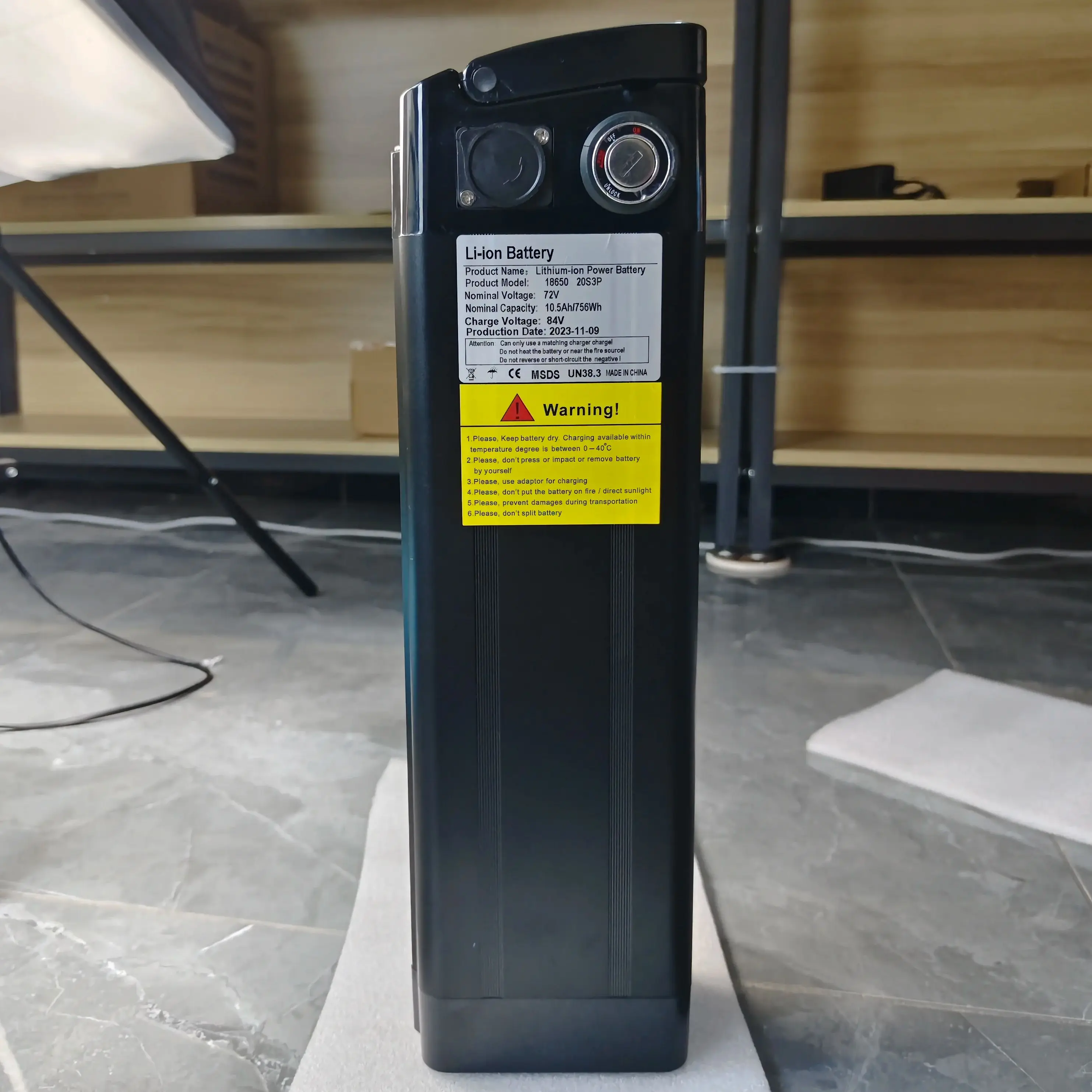 

72V Silver Fish Style Battery 15000mAh Lithium ion 18650 Battery Pack 15Ah with Aluminum Case Anti-theft Lock
