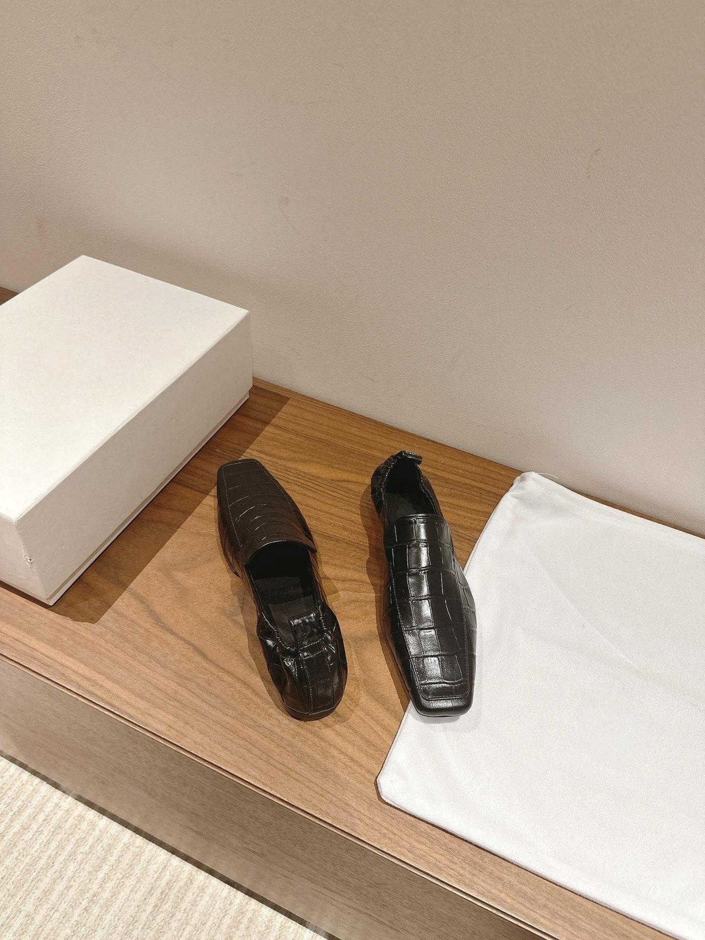 Luksusowe marki Totem * damskie buty na co dzień skórzane mokasyny wiosna jesień proste jednolity kolor wsuwane płaskie buty