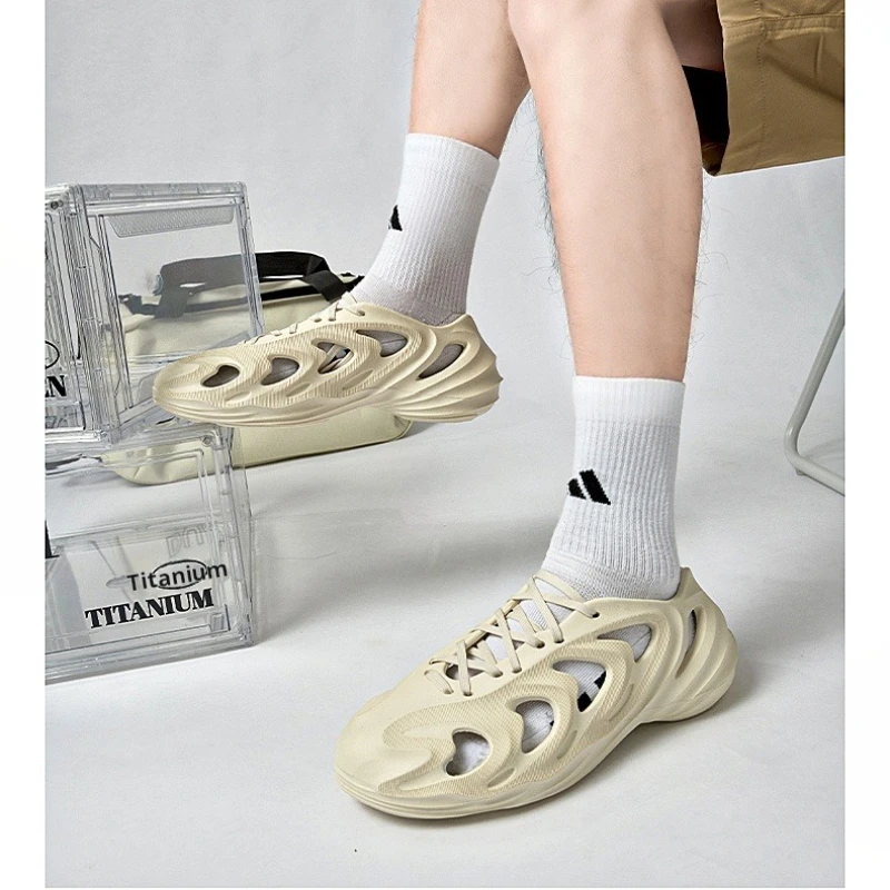 

High-quality Solid-color Summer Men's Hollowed-out Breathable Quick-drying Anti-slip Lightweight Casual Large-sized Slippers