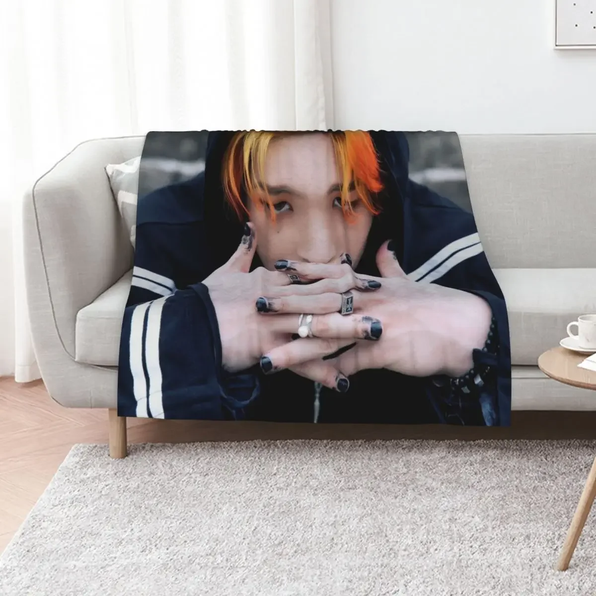 

ATEEZ MINGI HALAZIA Throw Blanket Flannel Fabric Furrys decorative Beautifuls Blankets
