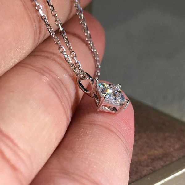 0.8ct Princess Cut 5*5mm Pendant S925 Silver Necklaces for Women with Gra Certificate Wedding New 2025