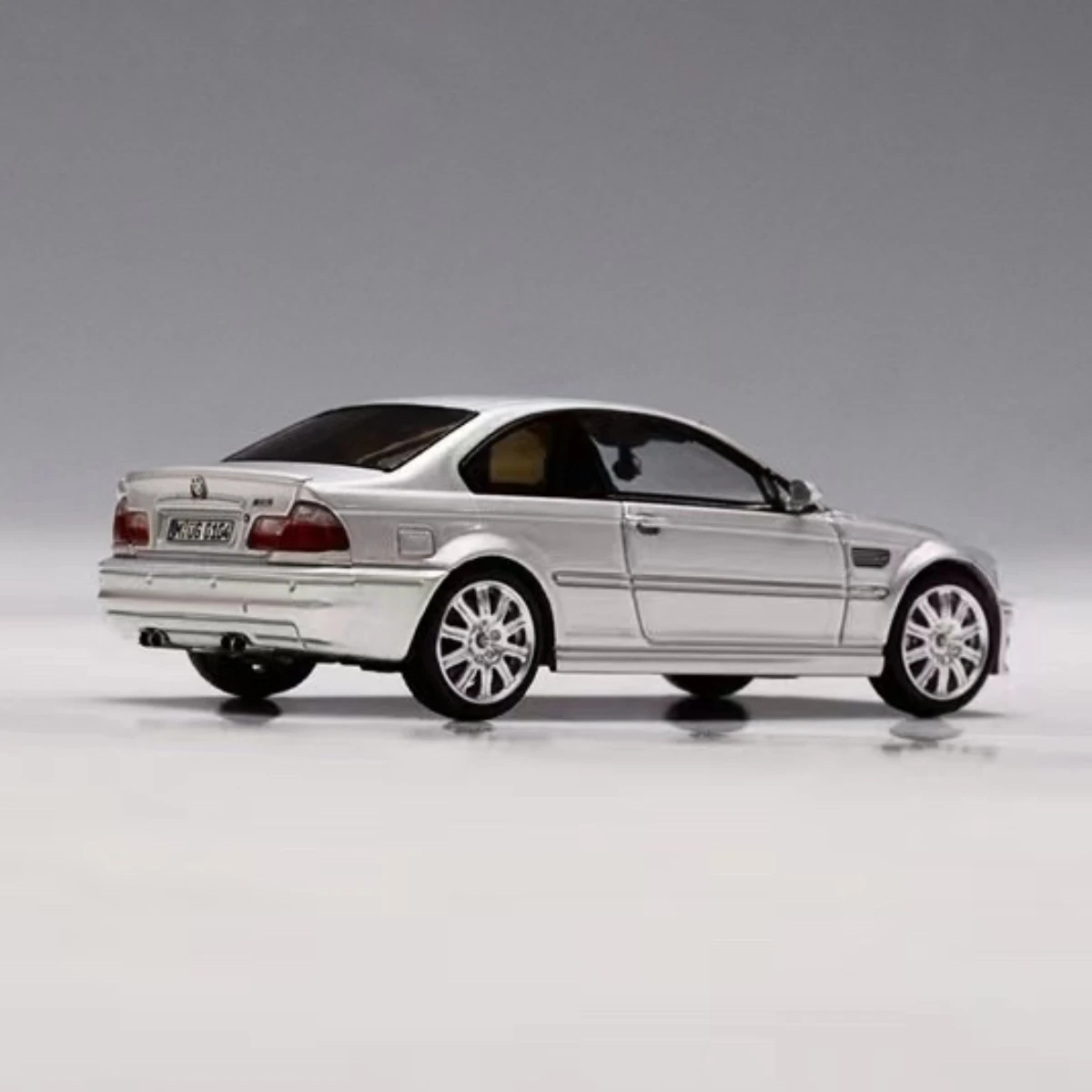 SW+SH 1:64 M3 CSL E46 Diecast Model Car