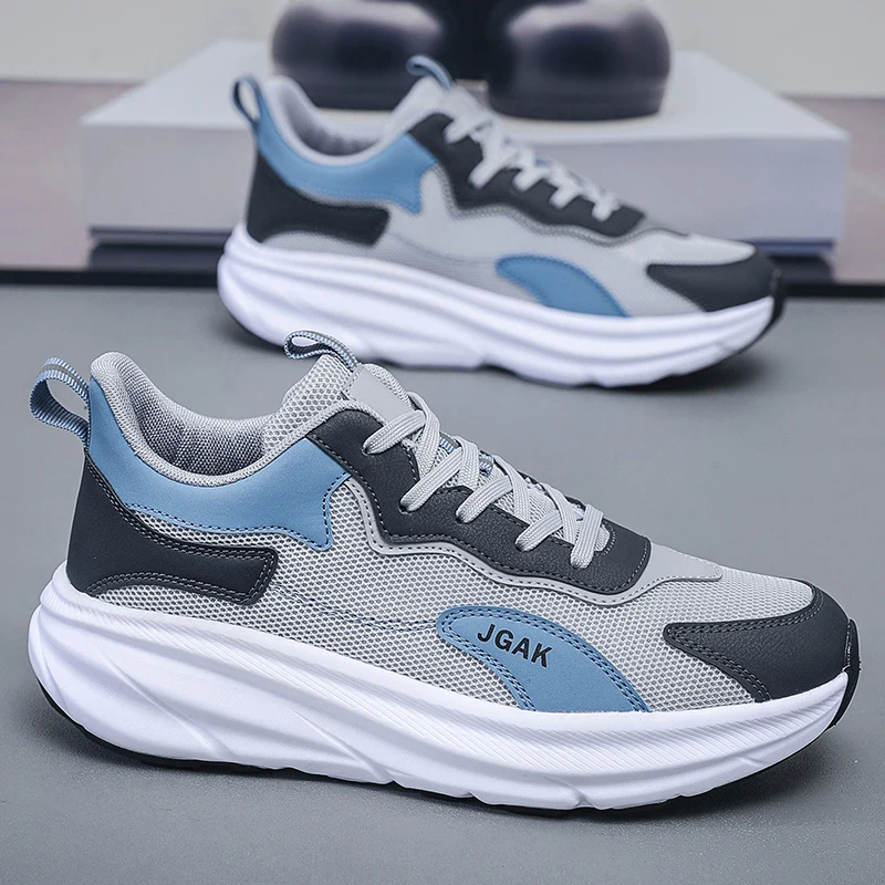 

Large Size Summer New Men Casual Sports Shoes Breathable Lightweight Soft Non Slip Mesh Contrasting Running Shoes
