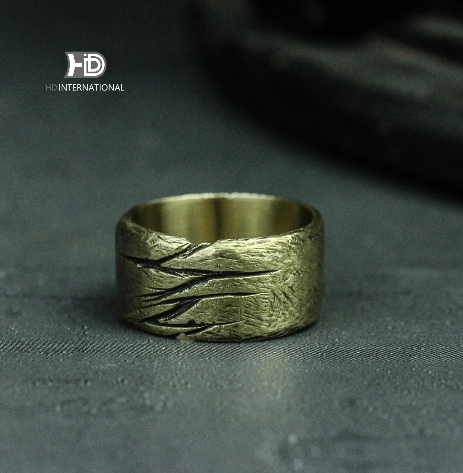 Lightning Texture Ring, Large Ring, Glossy Texture Ring, Crack Ring ,Unique Wedding Ring ,Brass Craftsman Making Jewelry