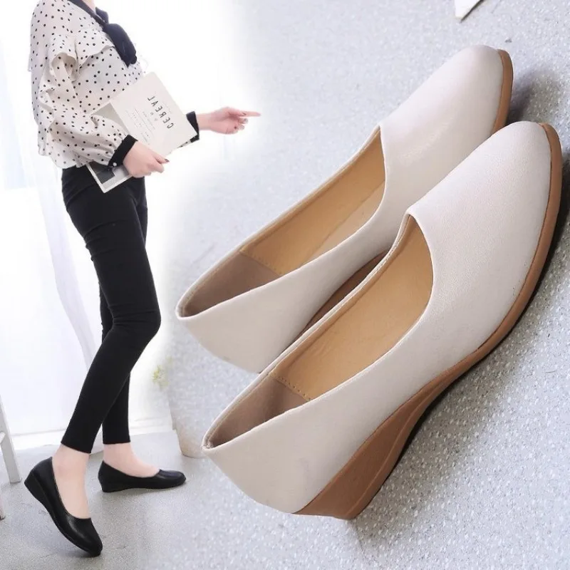 Wholesale Comfortable Flat Women's Shoes Soft Leather Soft Sole 2024 Fashion Pointed-toe Shoes Spring Autumn Work Single Shoes