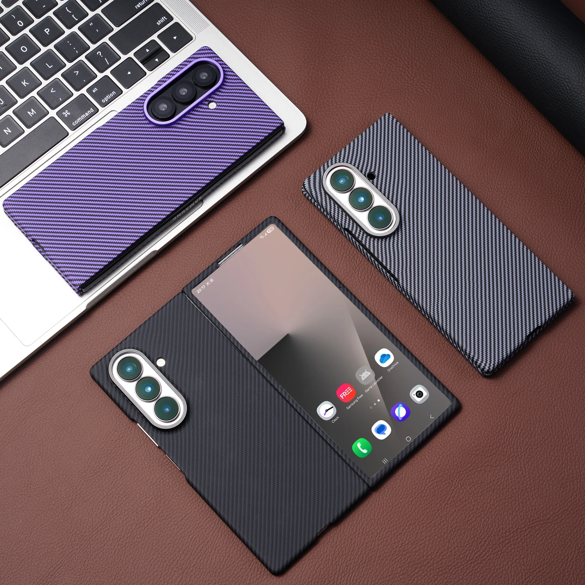 Carbon fiber texture built-in strong magnetic wireless charging case for Samsung Z Fold 7 Galaxy Z Fold7 glass protective cover