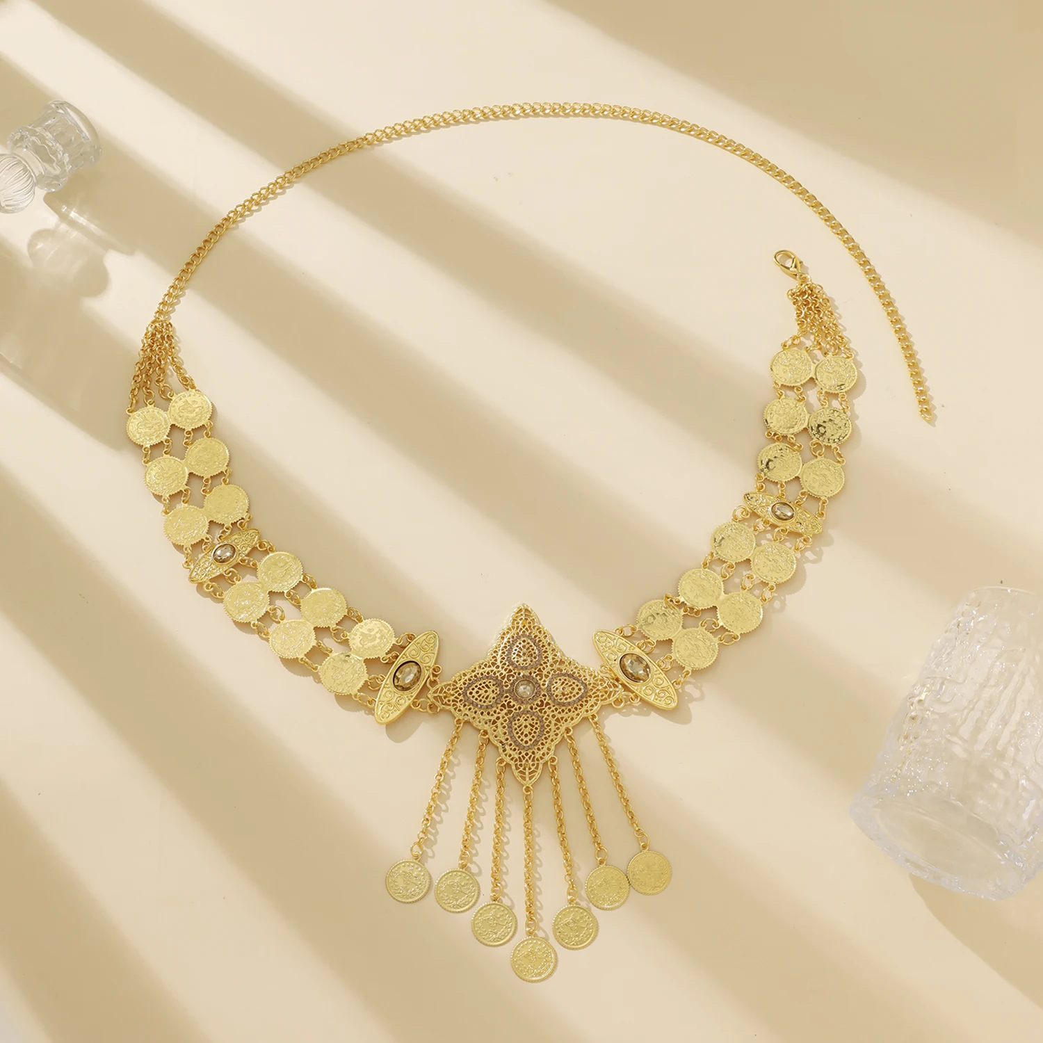 حزام أنيق للسيدات على الطراز البوهيمي مطبوع عليه ألماس ذهبي وشرابة لؤلؤية مناسب لحفلات الزفاف في الهواء الطلق هدية للأصدقاء والأصدقاء