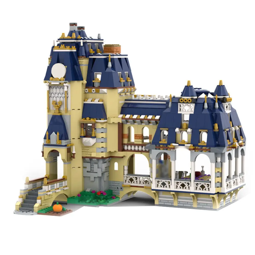 

Garden Manor with Minimal Furnishings Building Toys 1398 Pieces MOC