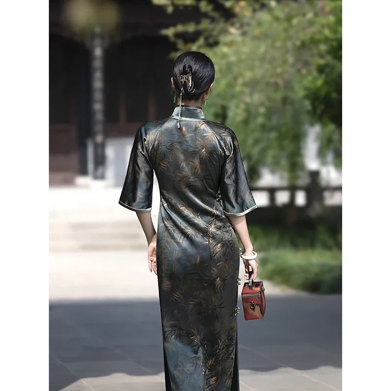 Elegancki satynowy zielony stojak kołnierz bambusowa tkanina z nadrukiem pół rękawa Cheongsam kobiety chiński imitacja kadzidła chmura gaza sukienki