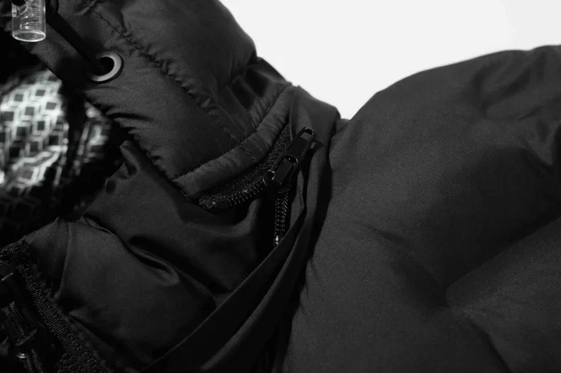 Outdoor Windproof Hooded Parkas Men Winter Thicken Warm Outerwear Men Puffer Jackets Male Fashion New Padded Quality Parka Coats