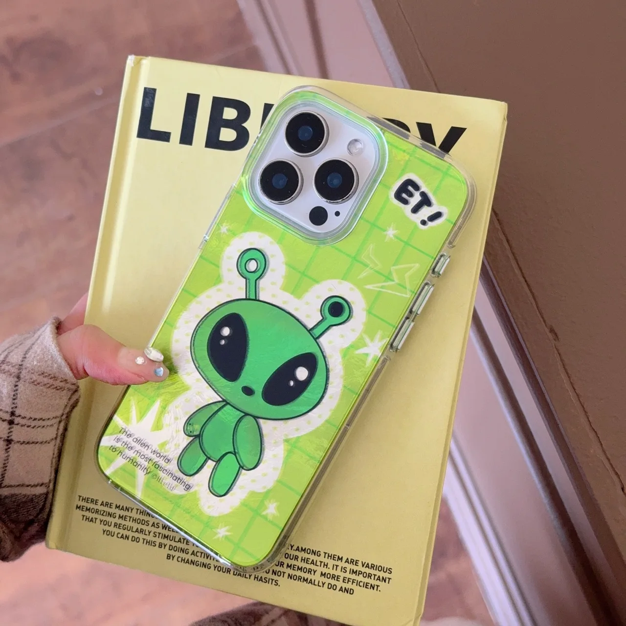 Cute Green Alien Phone Case For Samsung Galaxy A17 A07 A56 A36 A26 A73 A72 A55 A54 A53 A52 A34 A33 A32 A23 A14 A13 4G 5G Cover
